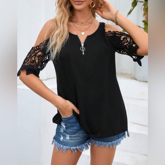🥳HP🥳NWOT Contrast Guipure Lace Cold Shoulder Top in Black w/ Quarter Zip Front - Picture 4 of 13